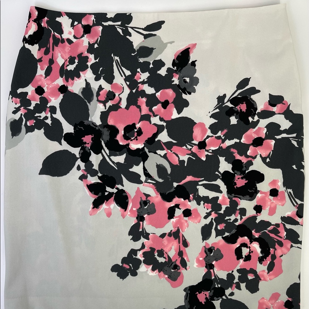 New York & Company Stretch Floral Pencil Skirt Womens Size 16 Pink Black Ivory